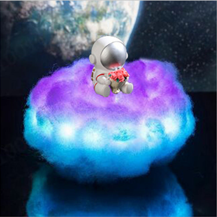 Children's Creative Gifts Resin Astronaut Ornament White Cloud Lamp